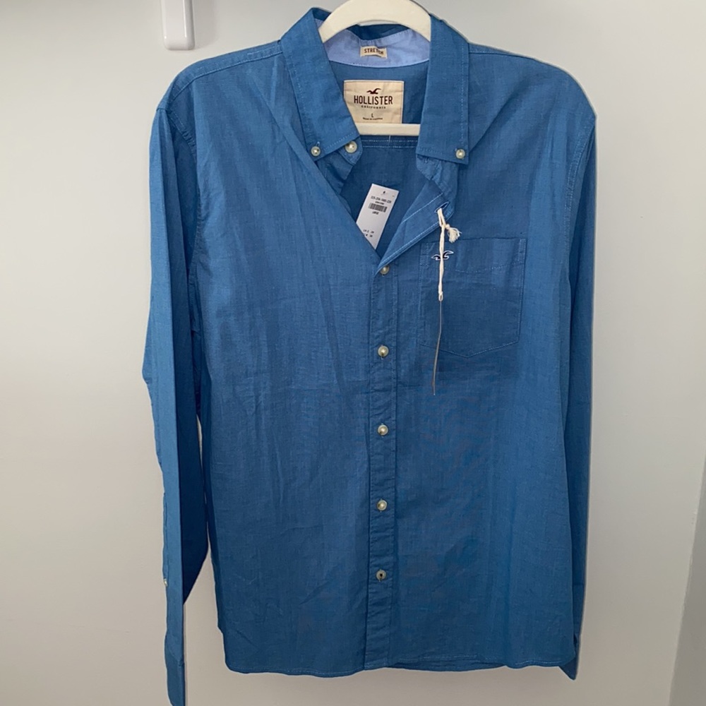 NWT Hollister Long Sleeve Button Up Shirt - Picture 2 of 5